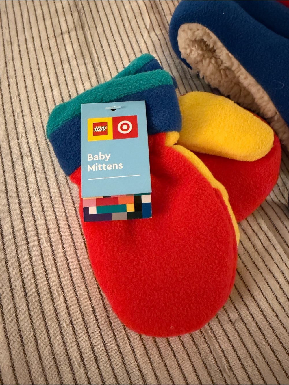LEGO x Target NWT Sherpa Fleece Baby Hat & Mittens 18-24 months - Picture 2 of 4